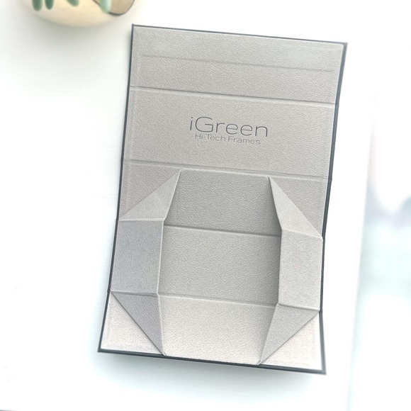 Collapsible Glasses Case ✨ Pebbled Vegan Leather - Picture 2 of 6